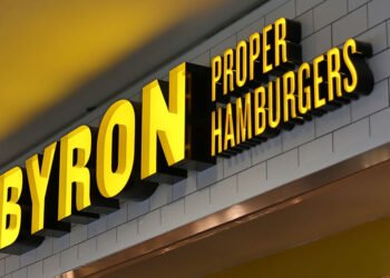 restaurant signs 5 Different Types of Restaurant Signs blog image 2